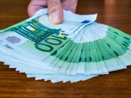 ЖЕНА-ПРОФЕСИОНАЛЕН ВОЈНИК ПРИМИЛА ПОТКУП ВО ИЗНОС ОД 3.000 ЕВРА